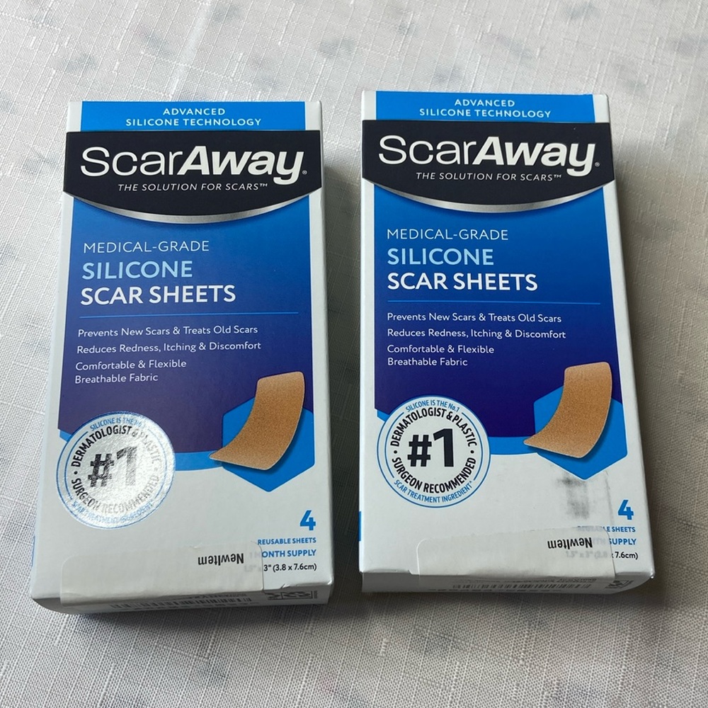 2 boxes of scar away silicone scar sheets 4 reusable sheets per box 1 1/2 x 3“